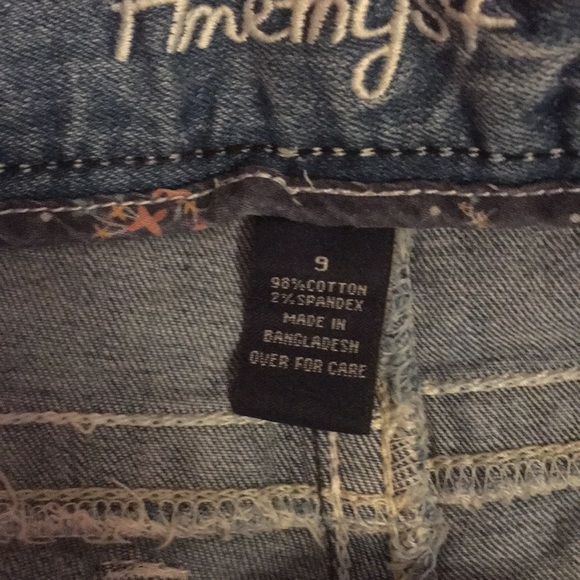 Distressed Shorts - Picture 5 of 6